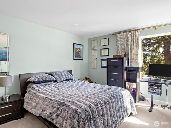 17417 Ashworth Avenue N 201, Shoreline WA 98133