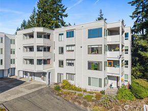17417 Ashworth Avenue N 201, Shoreline WA 98133