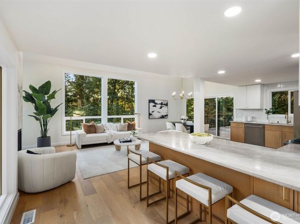 14707 149th Avenue NE, Woodinville WA 98072