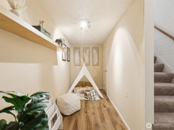 3506 108th Place NE 2, Bellevue WA 98004