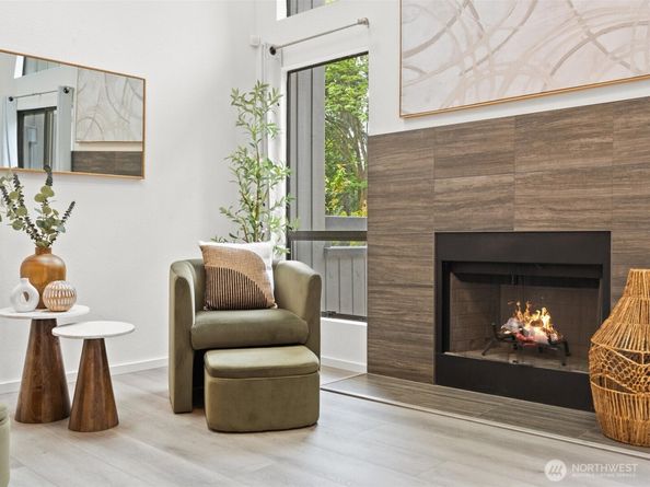 3506 108th Place NE 2, Bellevue WA 98004