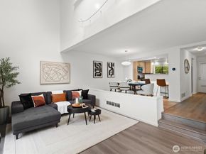 3506 108th Place NE 2, Bellevue WA 98004