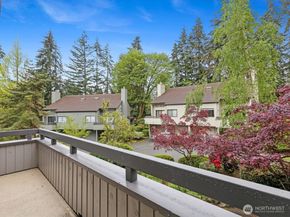 3506 108th Place NE 2, Bellevue WA 98004