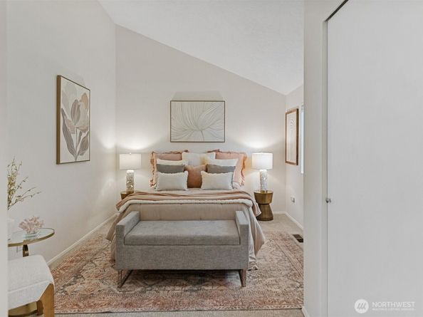 3506 108th Place NE 2, Bellevue WA 98004