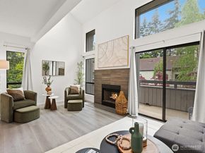 3506 108th Place NE 2, Bellevue WA 98004