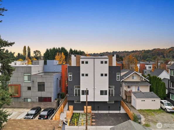 548 S Cloverdale Street C, Seattle WA 98108