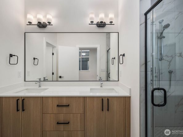 548 S Cloverdale Street C, Seattle WA 98108