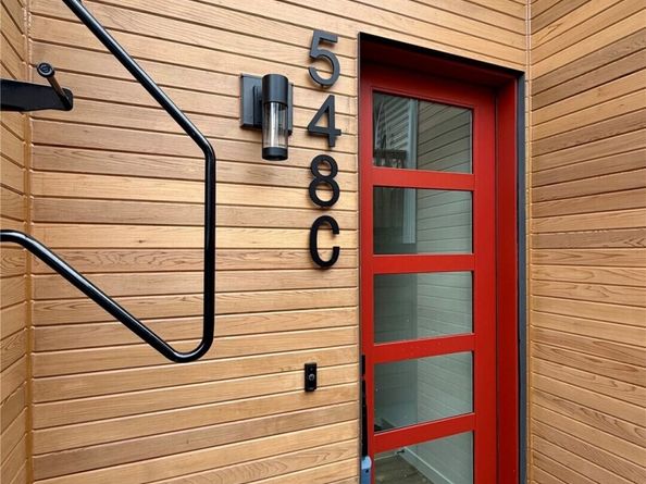 548 S Cloverdale Street C, Seattle WA 98108