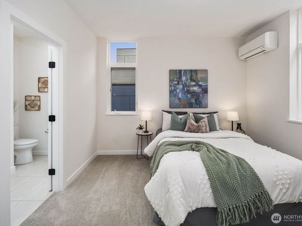 548 S Cloverdale Street A, Seattle WA 98108