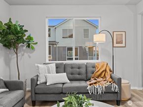 7025 Rainier Drive F, Everett WA 98203