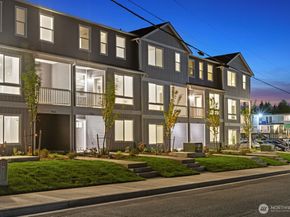 7025 Rainier Drive F, Everett WA 98203