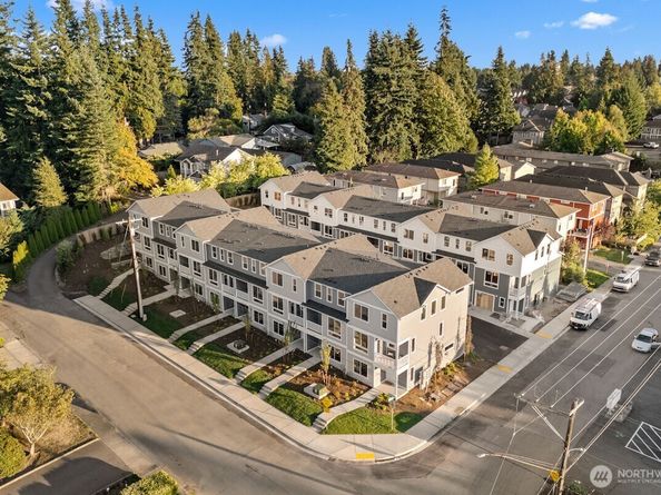 7025 Rainier Drive F, Everett WA 98203