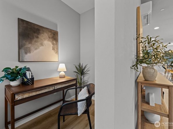 7025 Rainier Drive F, Everett WA 98203