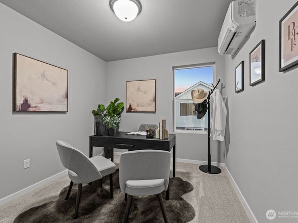 7025 Rainier Drive F, Everett WA 98203