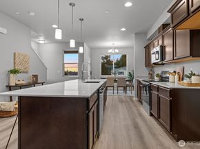 7025 Rainier Drive F, Everett WA 98203