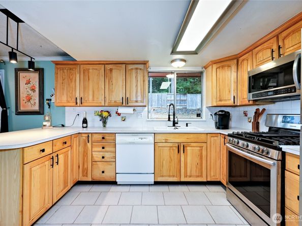 3929 Briarwood Drive SE, Port Orchard WA 98366