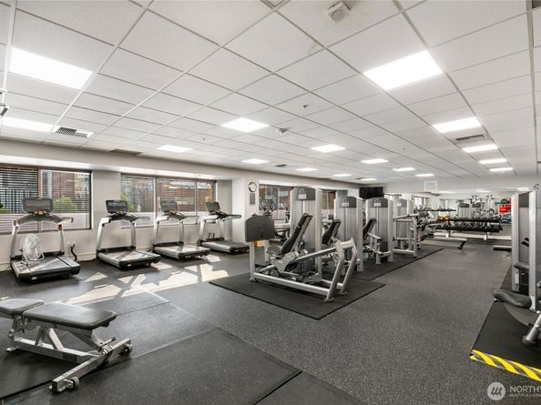 910 Lenora Street S1009, Seattle WA 98121