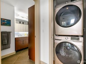 910 Lenora Street S1009, Seattle WA 98121