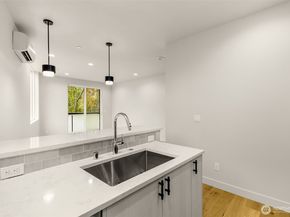 3400 E Spring Street, Seattle WA 98122