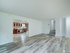 35814 11th Avenue SW, Federal Way WA 98023