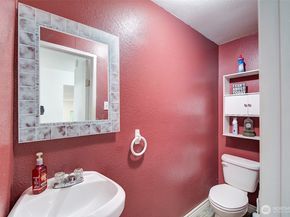 35814 11th Avenue SW, Federal Way WA 98023