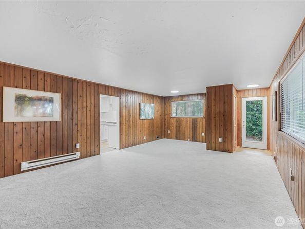 1126 NE 197th Court, Shoreline WA 98155