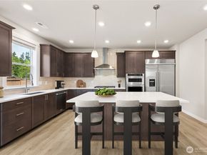 13530 NE 105th Court 34, Kirkland WA 98033