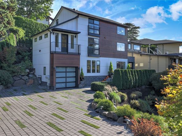 4527 W Raye Street, Seattle WA 98199