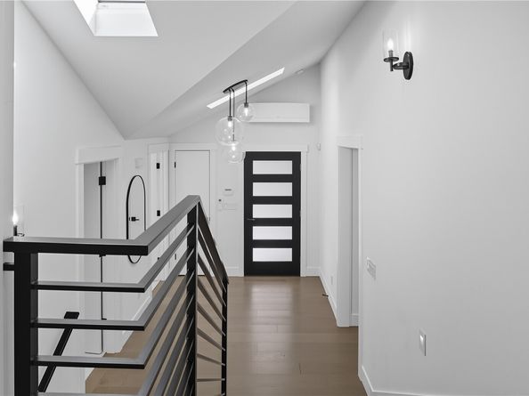 4527 W Raye Street, Seattle WA 98199