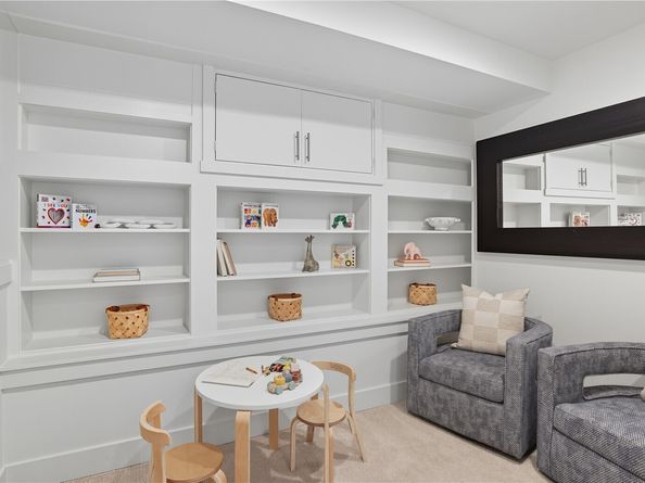 4527 W Raye Street, Seattle WA 98199