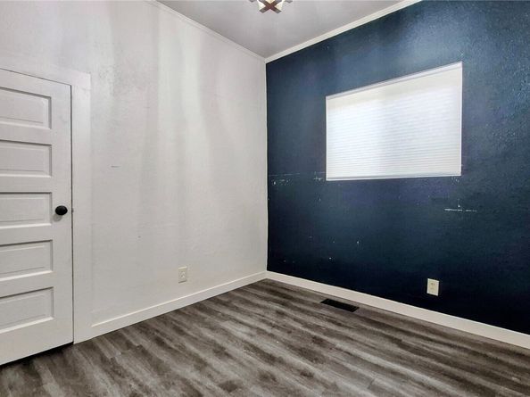 1220 9th Street, Bremerton WA 98337