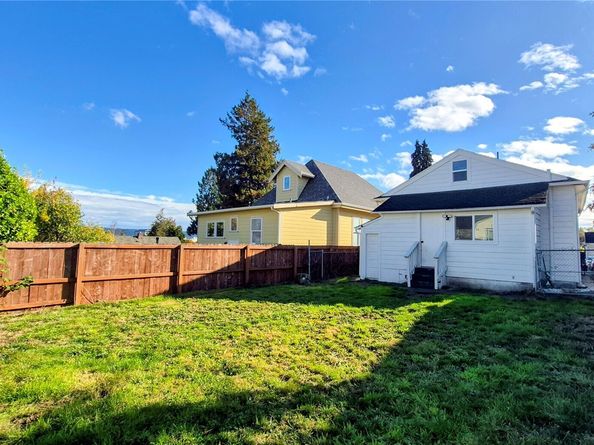 1220 9th Street, Bremerton WA 98337