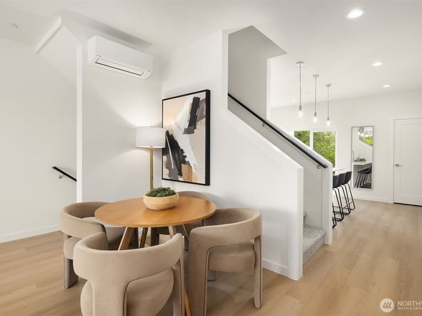 1518 Hollow Dale Place D, Everett WA 98204