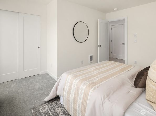 1518 Hollow Dale Place D, Everett WA 98204