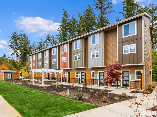 1349 Nolta Loop NE, Bainbridge Island WA 98110