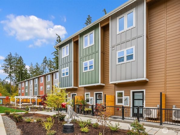 1349 Nolta Loop NE, Bainbridge Island WA 98110