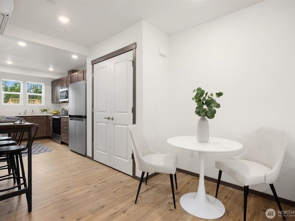 1349 Nolta Loop NE, Bainbridge Island WA 98110