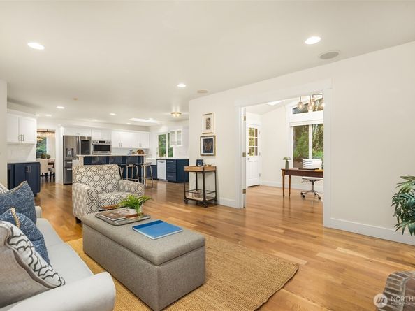 24628 Hillbend Lane NE, Kingston WA 98346