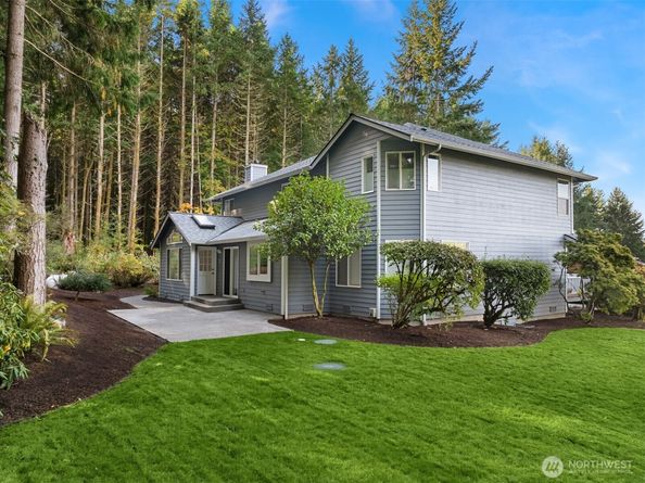 24628 Hillbend Lane NE, Kingston WA 98346