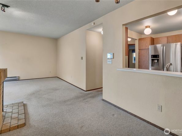 15711 4th Avenue S 22, Burien WA 98148