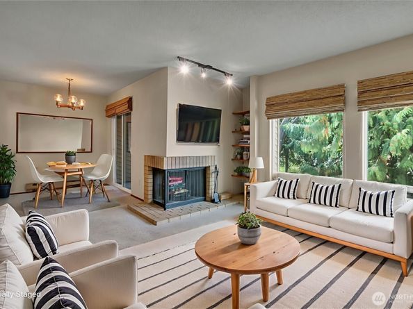 15711 4th Avenue S 22, Burien WA 98148