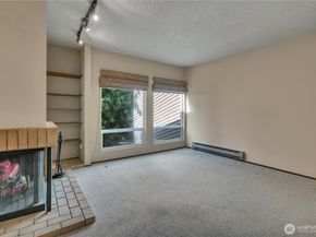 15711 4th Avenue S 22, Burien WA 98148
