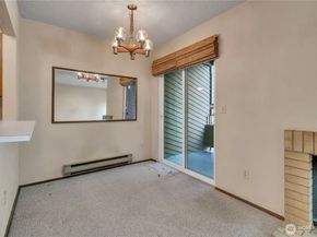 15711 4th Avenue S 22, Burien WA 98148
