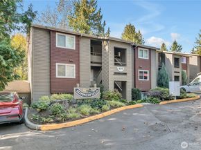 15711 4th Avenue S 22, Burien WA 98148