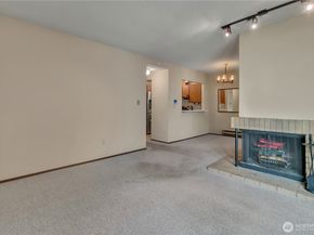 15711 4th Avenue S 22, Burien WA 98148