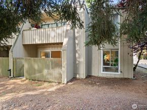 4803 180th Street SW A101, Lynnwood WA 98037