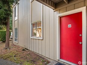 4803 180th Street SW A101, Lynnwood WA 98037