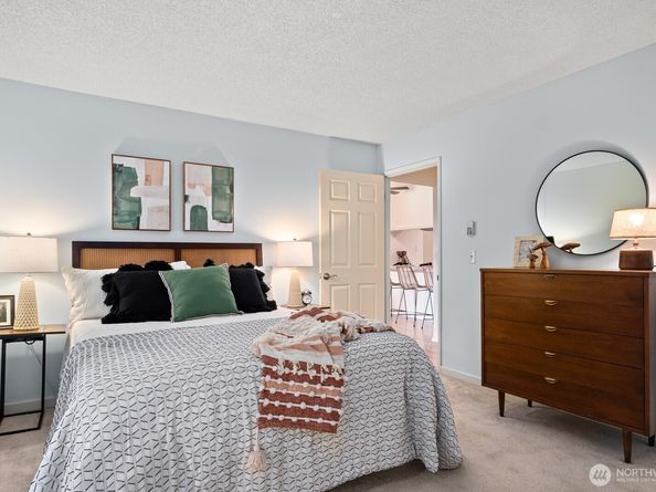 4803 180th Street SW A101, Lynnwood WA 98037