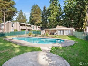 4803 180th Street SW A101, Lynnwood WA 98037