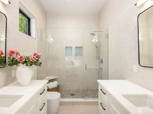 4740 Rose Avenue NE, Bainbridge Island WA 98110